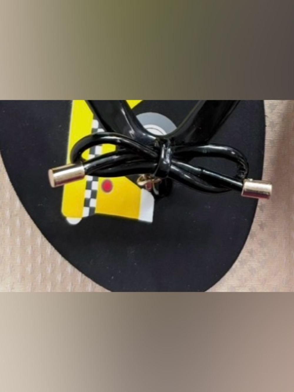 Kate Spade New York Taxi Cab flip flops. - Picture 9 of 9